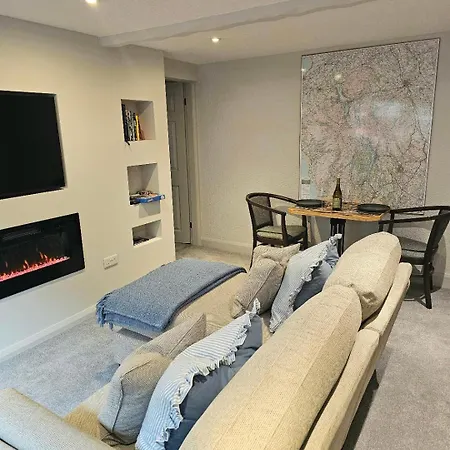 Last Yan - Stylish *